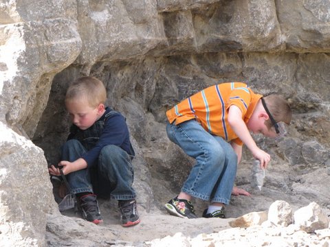 The Barrett Family | Digging for Diamonds