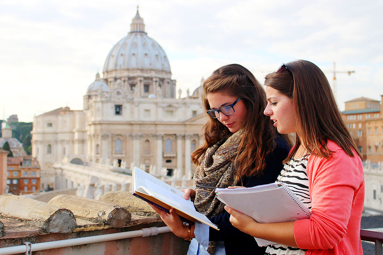 Faithfully Catholic: A Student's Guide to Study Abroad - Sam Phillips